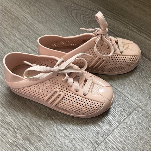 Mini Melissa Other - Mini Melissa Girls Pink Sneakers